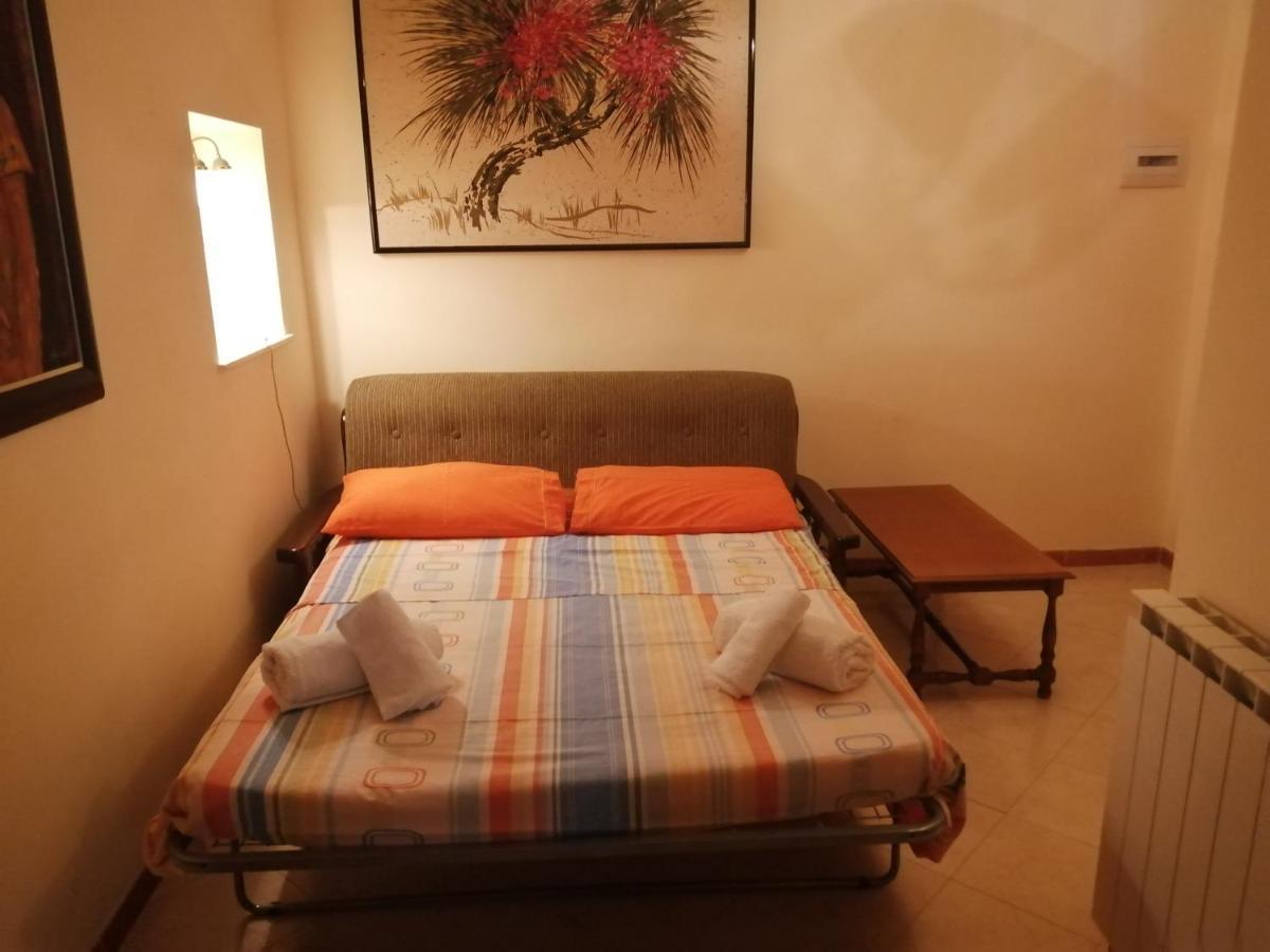 Casa Vacanze, In Centro Citta Caltanissetta Luaran gambar