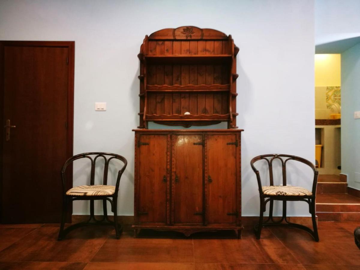 Casa Vacanze, In Centro Citta Caltanissetta Luaran gambar