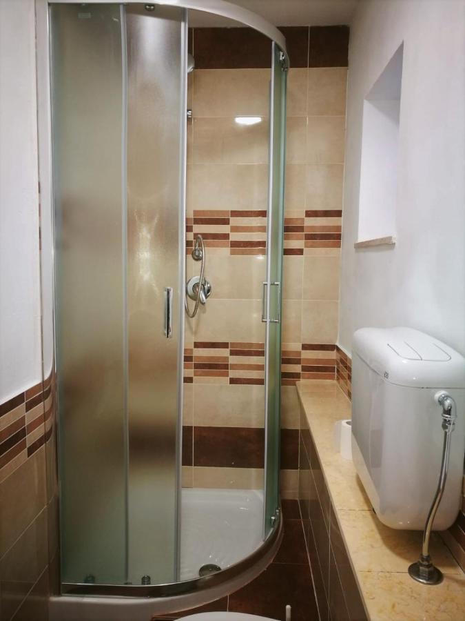Casa Vacanze, In Centro Citta Caltanissetta Luaran gambar