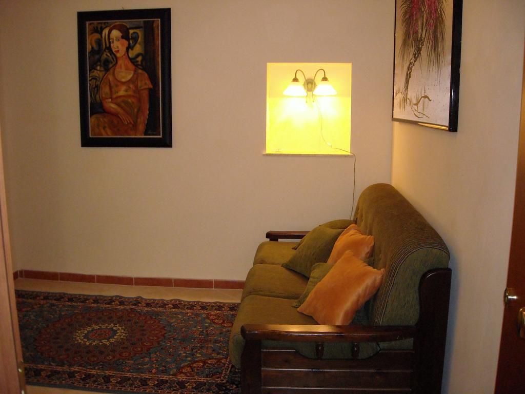 Casa Vacanze, In Centro Citta Caltanissetta Luaran gambar
