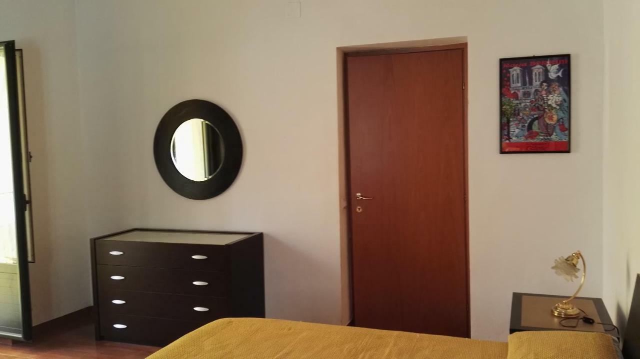 Casa Vacanze, In Centro Citta Caltanissetta Luaran gambar